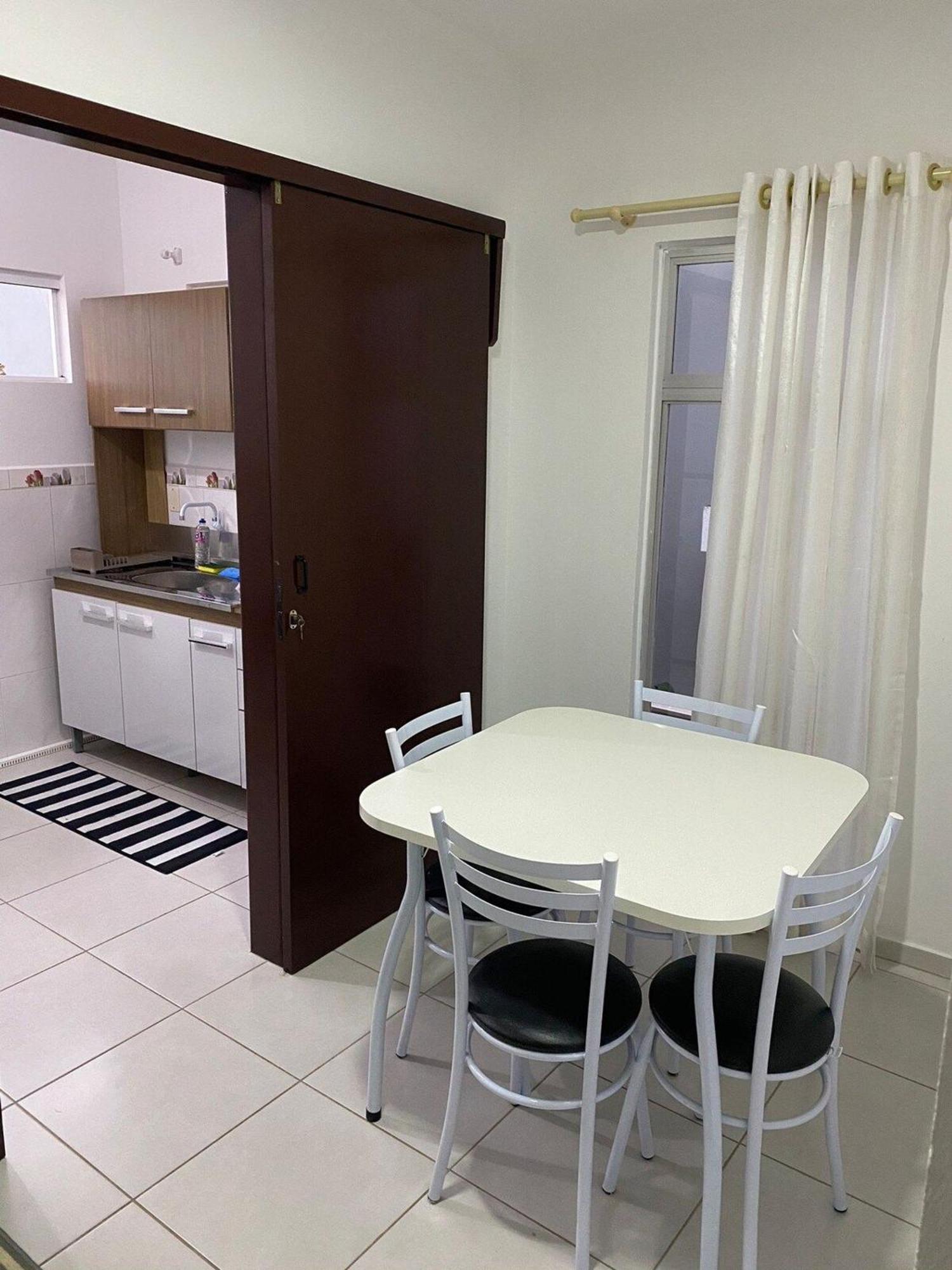 Rcm Vilas - Casa Confortavel 1 Жоинвили Экстерьер фото